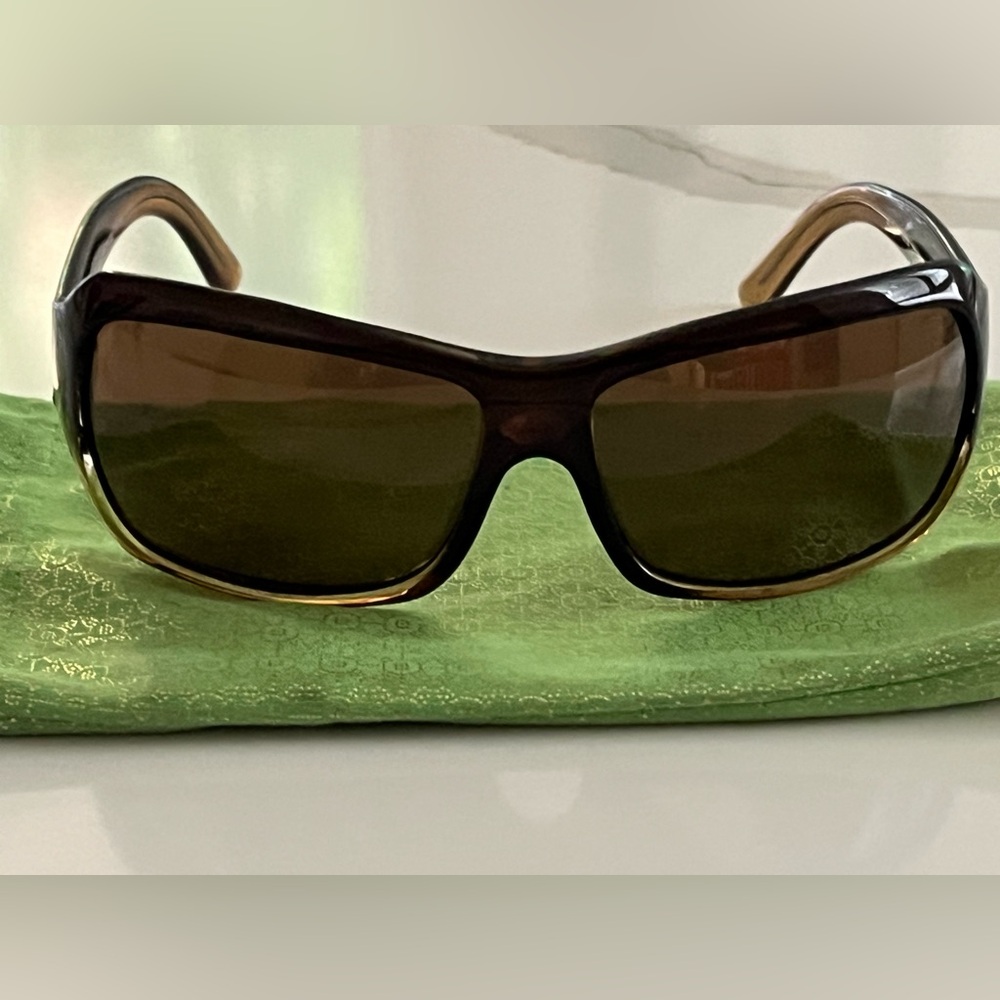 Maui Jim sunglasses like new!